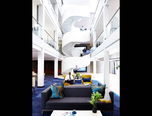 5,591M² OFFICE FOR SALE IN DIE WILGERS